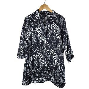 Black & White Abstract Print Button-Up Linen Blend Blouse 1X Top With 3/4 Sleeve